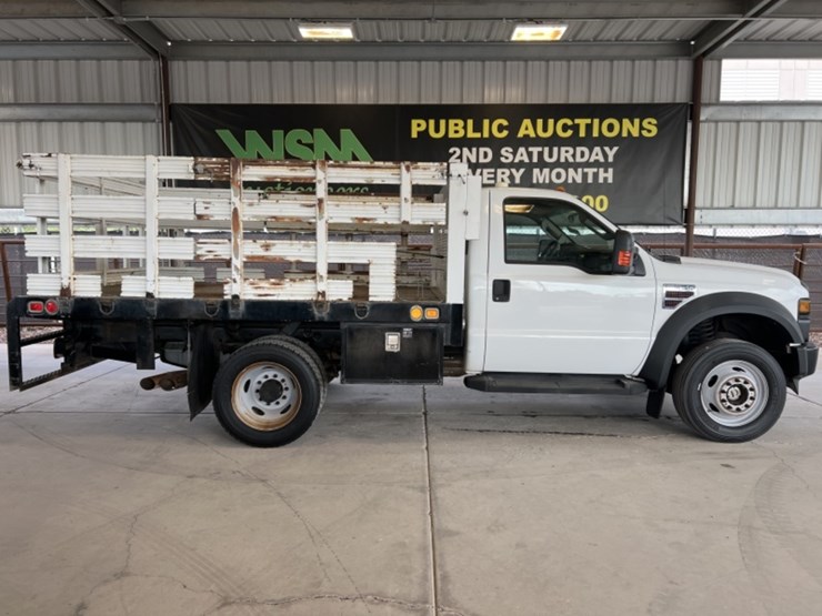 2008-ford-f550-image-1