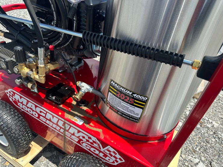 #2-•-unused-magnum-4000-series-hot-water-pressure-washer-2524104-inv#:-24639-image-20