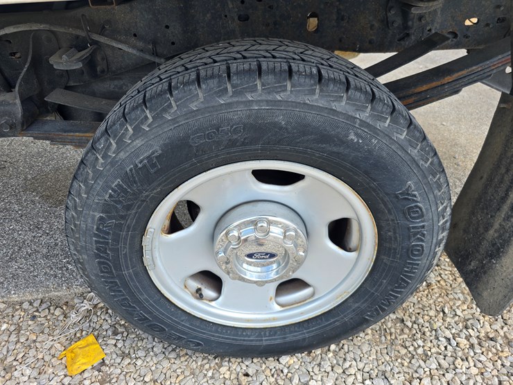 2005-ford-f350-image-58
