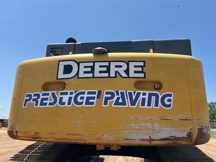 2013-deere-470g-lc-image-30