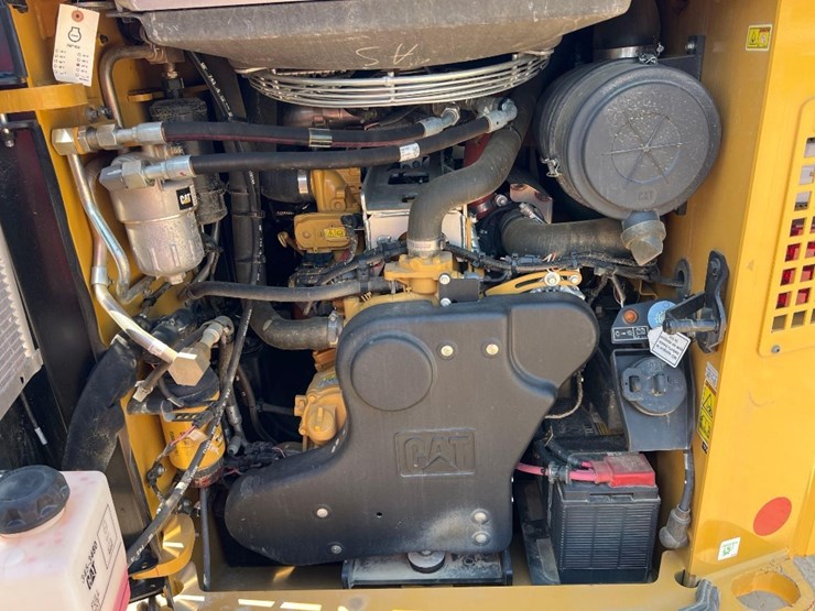2024-caterpillar-299d3-xe-image-23
