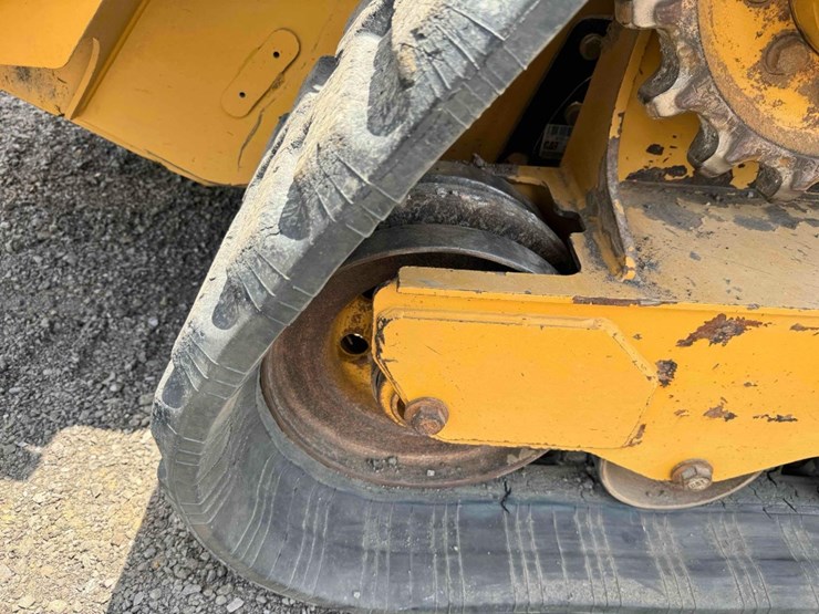 2022-caterpillar-299d3-image-24