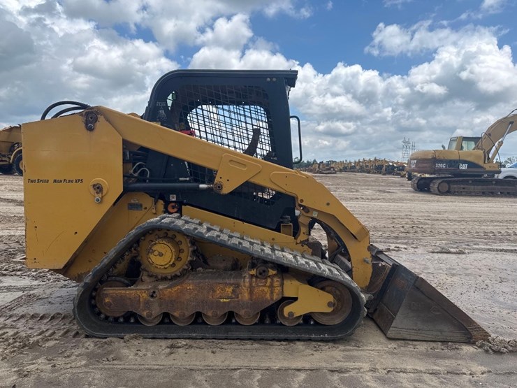 2014-caterpillar-279d-image-5