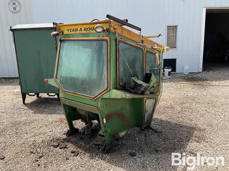 john-deere-year-round-cab-image-5
