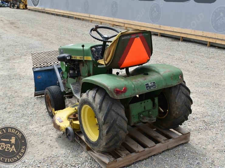 john-deere-120-image-3