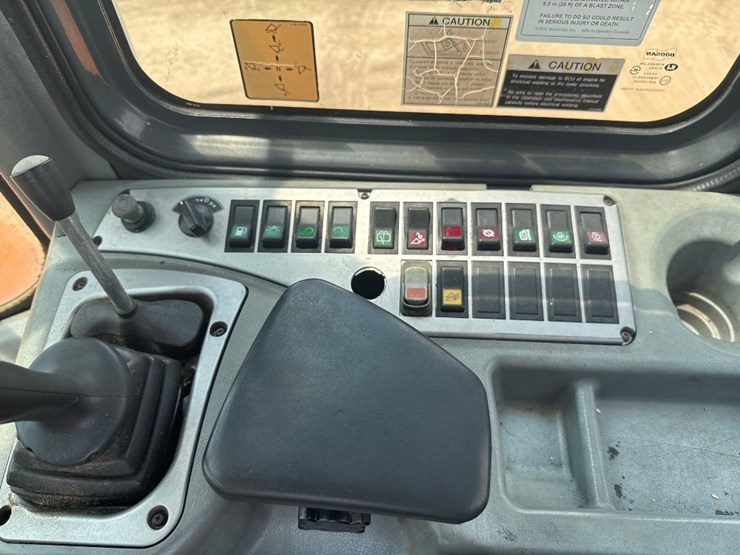 doosan-dl250-image-24