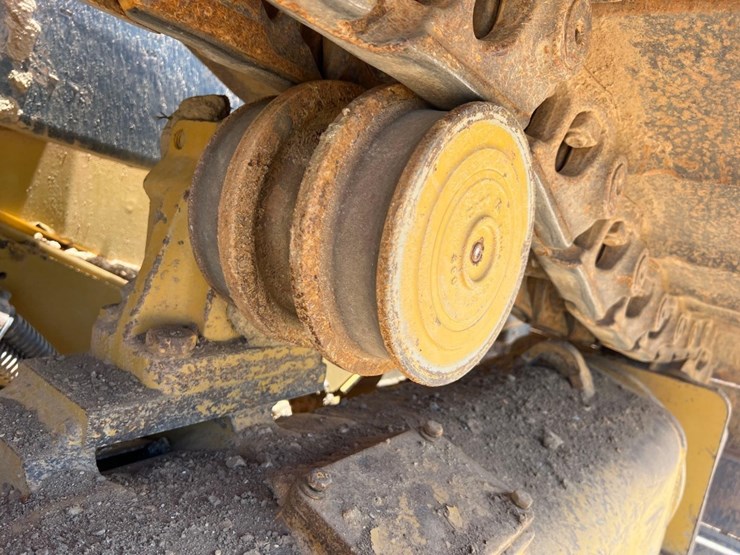 2019-caterpillar-d6-lgp-image-15