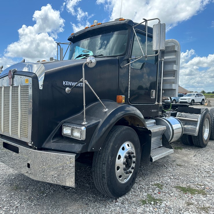 2001 CATERPILLAR C11