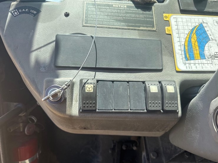 1998-caterpillar-th103-image-27