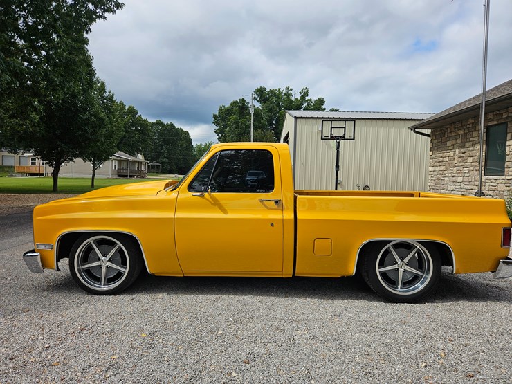1984-chevrolet-c10-image-9