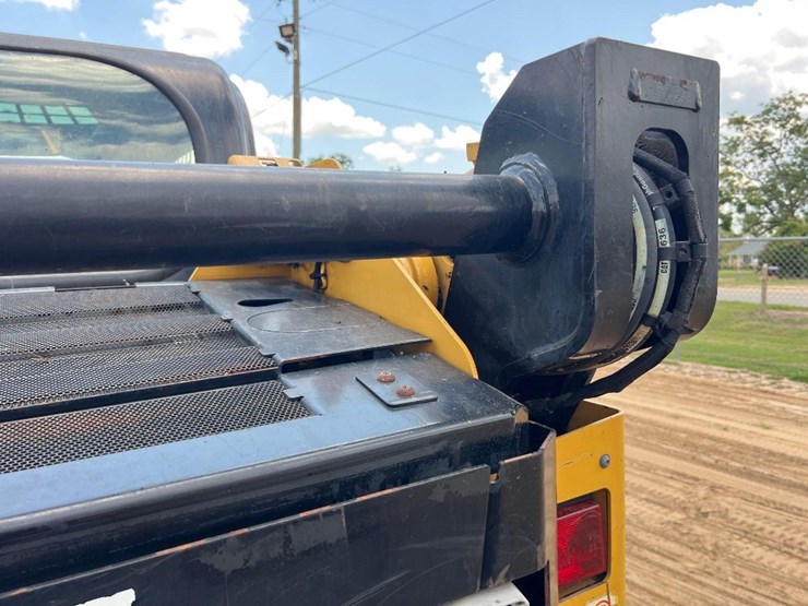 caterpillar-249d-image-23