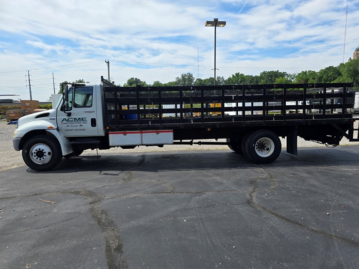 2012-international-durastar-4300-image-11