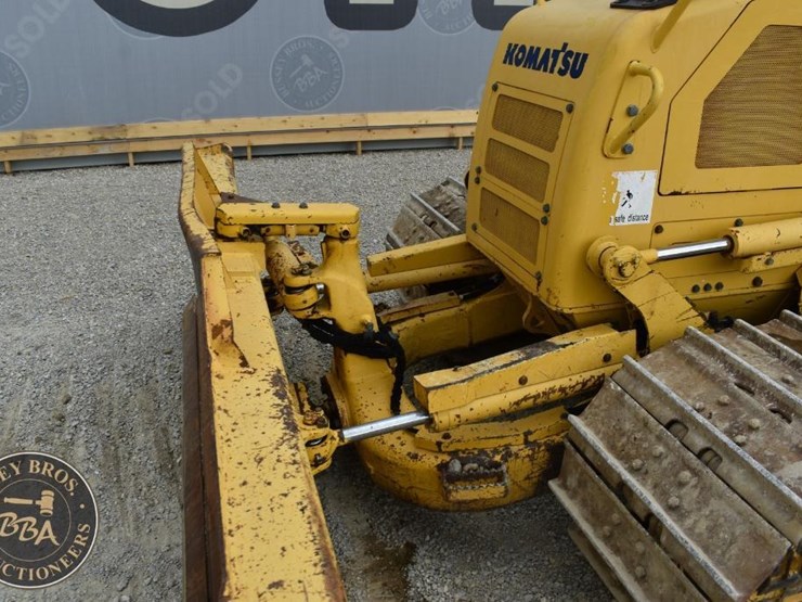 2014-komatsu-d39pxi-23-image-32