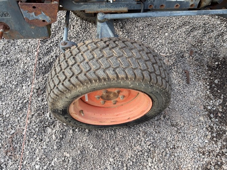 kubota-b7800-image-14