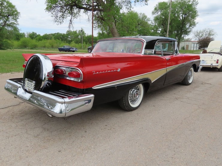 1958-ford-fairlane-500-skyliner-retractable-hardtop-image-8