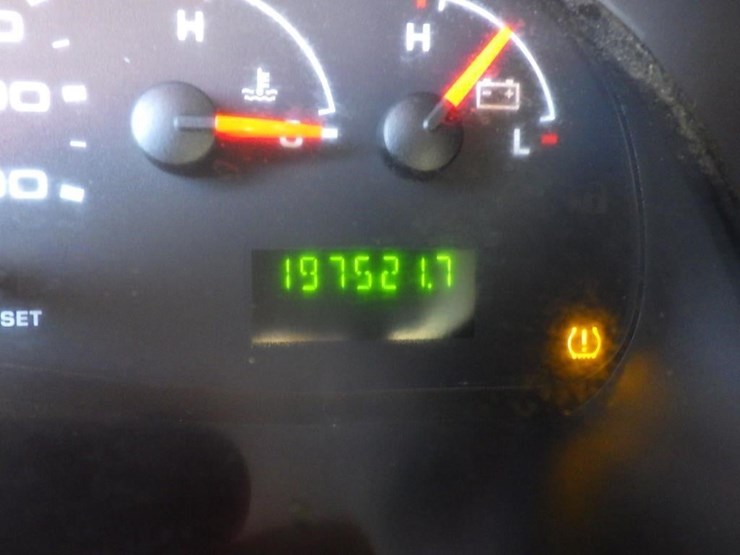 2008-ford-econoline-350-image-13