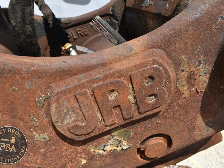 2018-deere-210g-lc-image-35