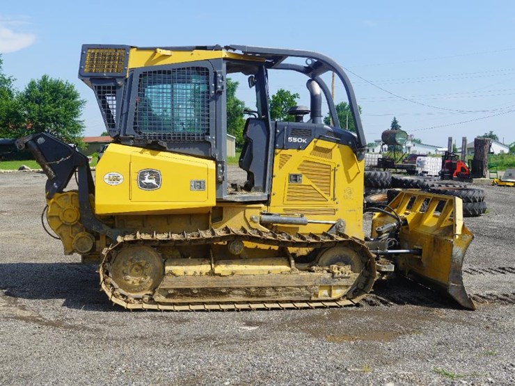 2017-deere-550k-image-3