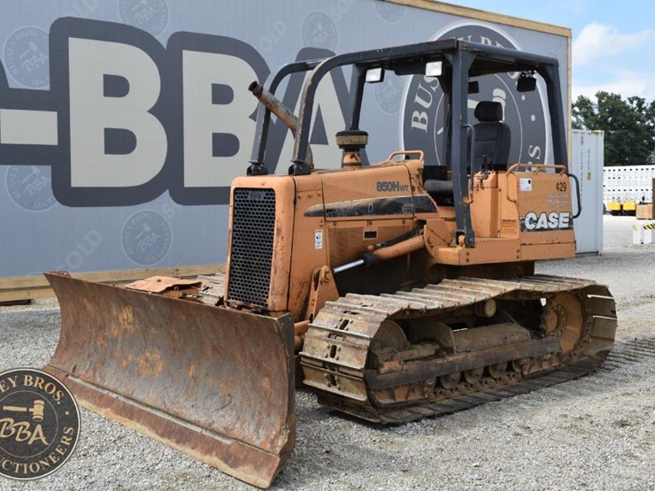 2002-case-850h-wt-image-2