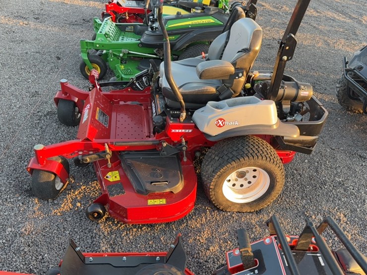 #3083-•-exmark-lazer-z-x-series-zero-turn-mower-image-12