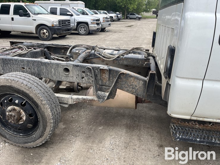 2006-chevrolet-silverado-3500-image-16