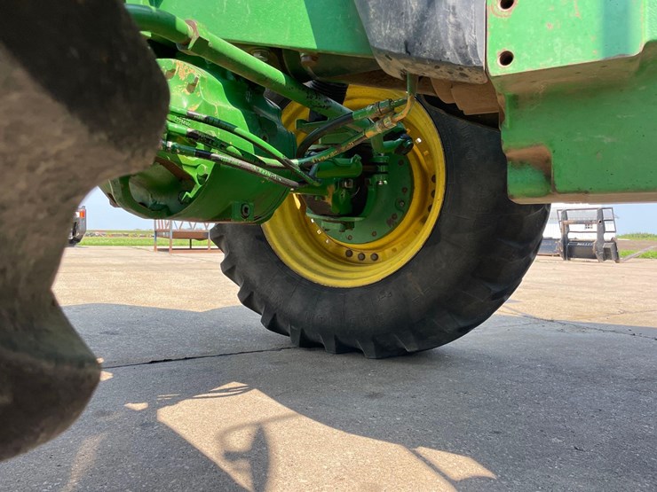 john-deere-8400-image-27