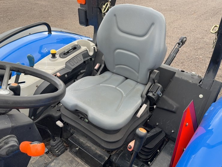new-holland-workmaster-95-image-17