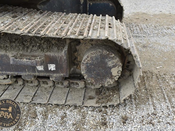 2012-komatsu-pc228us-lc-8-image-70