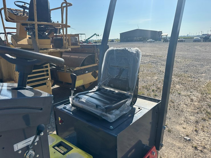 #96-•-2025-sdlool-sl1000-vibratory-compactor-inv#:-30306-image-33