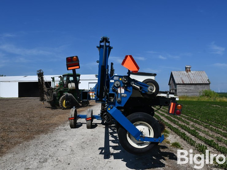 2007-kinze-3600-image-6