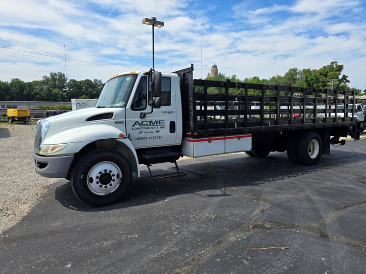 2012-international-durastar-4300-image-5