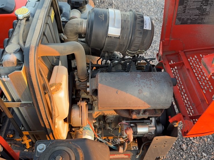 kubota-zd326-image-12