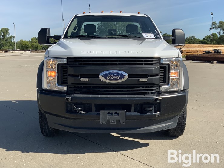 2018-ford-f550-xl-image-2