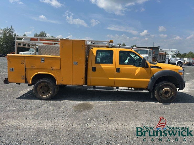 2011-ford-f550-image-8