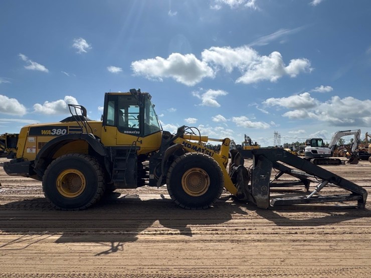 2019-komatsu-wa380-8-image-5