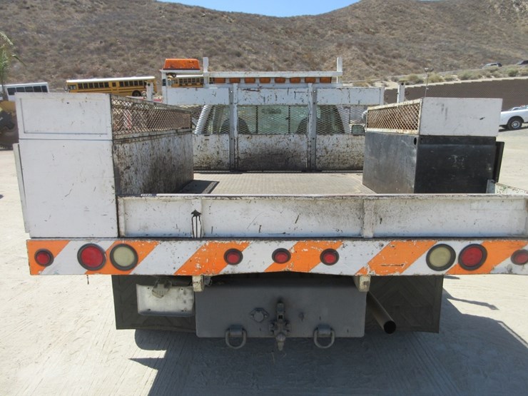 2002-ford-f550-sd-image-13