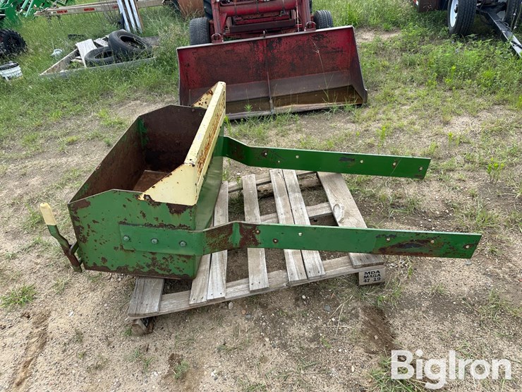 john-deere-large-frame-tractor-rock-box-image-8