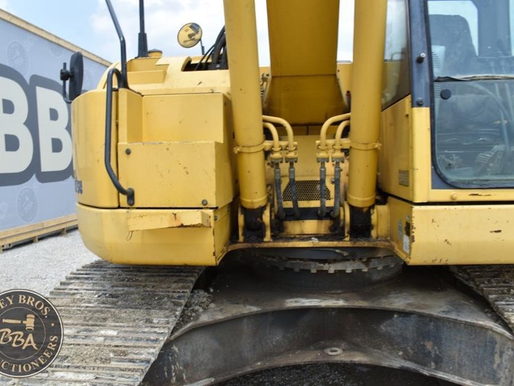 2012-komatsu-pc228us-lc-8-image-41