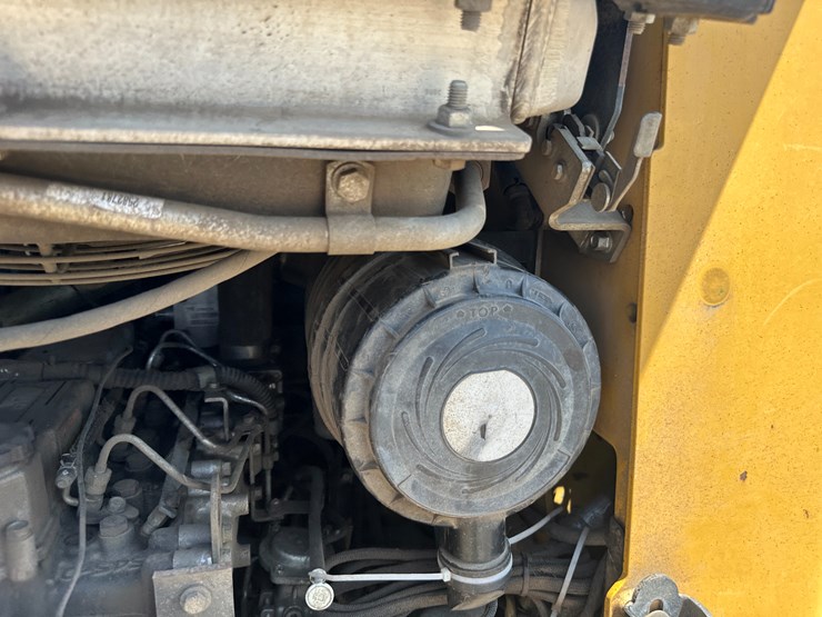 caterpillar-299c-image-37