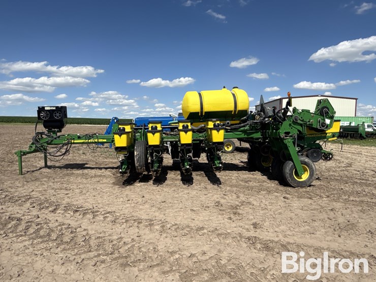 2009-john-deere-1770nt-image-4