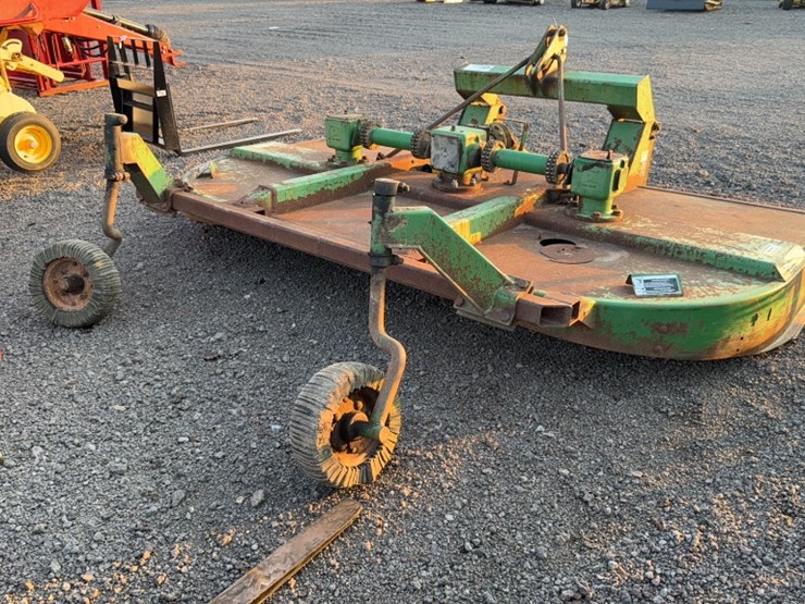 john-deere-10-image-3