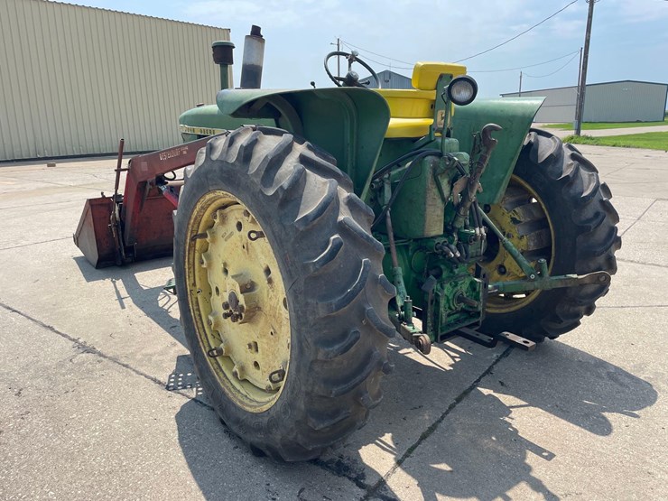 john-deere-3010-image-5
