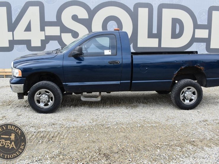 2005-dodge-2500-image-4
