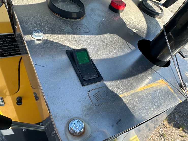 #96-•-2025-sdlool-sl1000-vibratory-compactor-inv#:-30306-image-35