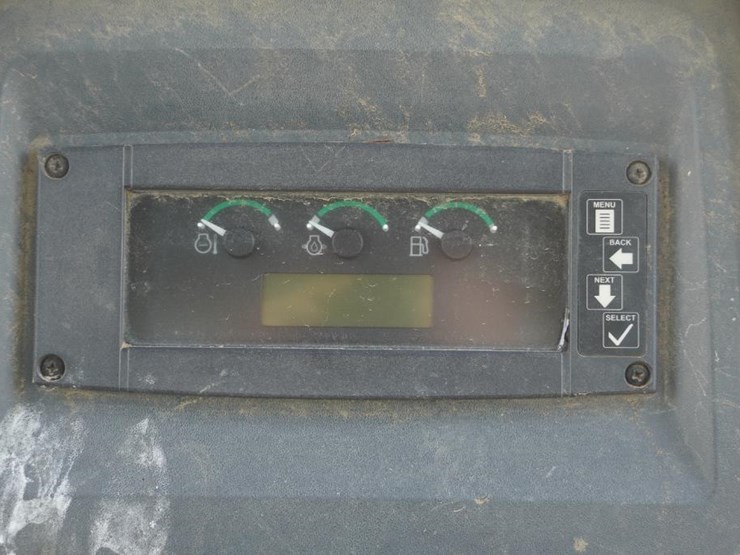 2017-deere-550k-image-70