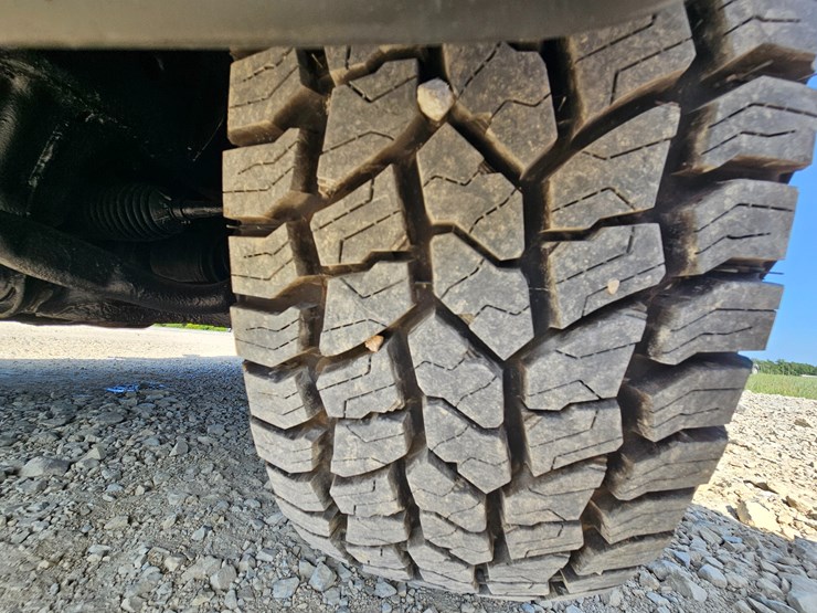 2016-nissan-frontier-image-63