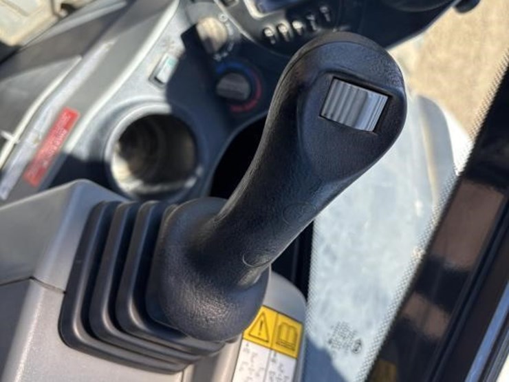 2018-bobcat-e85-image-33