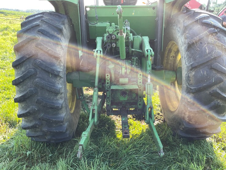 john-deere-6405-image-6