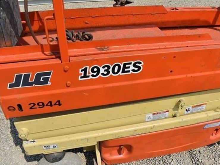 2016-jlg-1930es-image-14