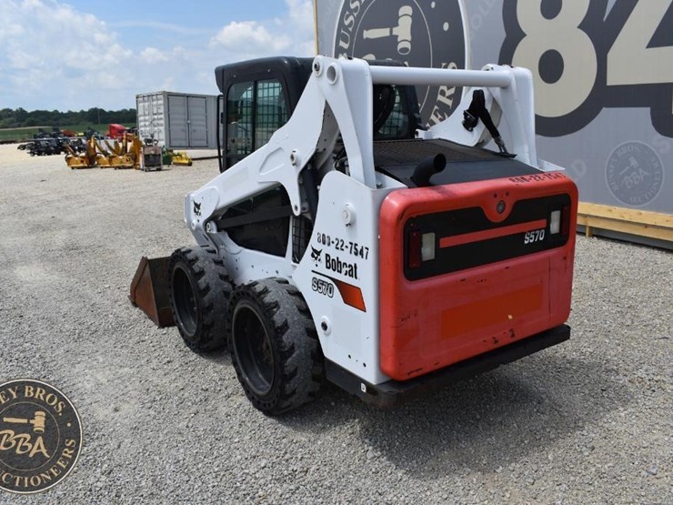 2018-bobcat-s570-image-11